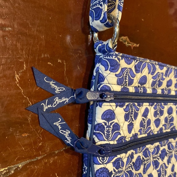 NWOT Vera Bradley Crossbody (Discolored Strap) - Picture 7 of 16